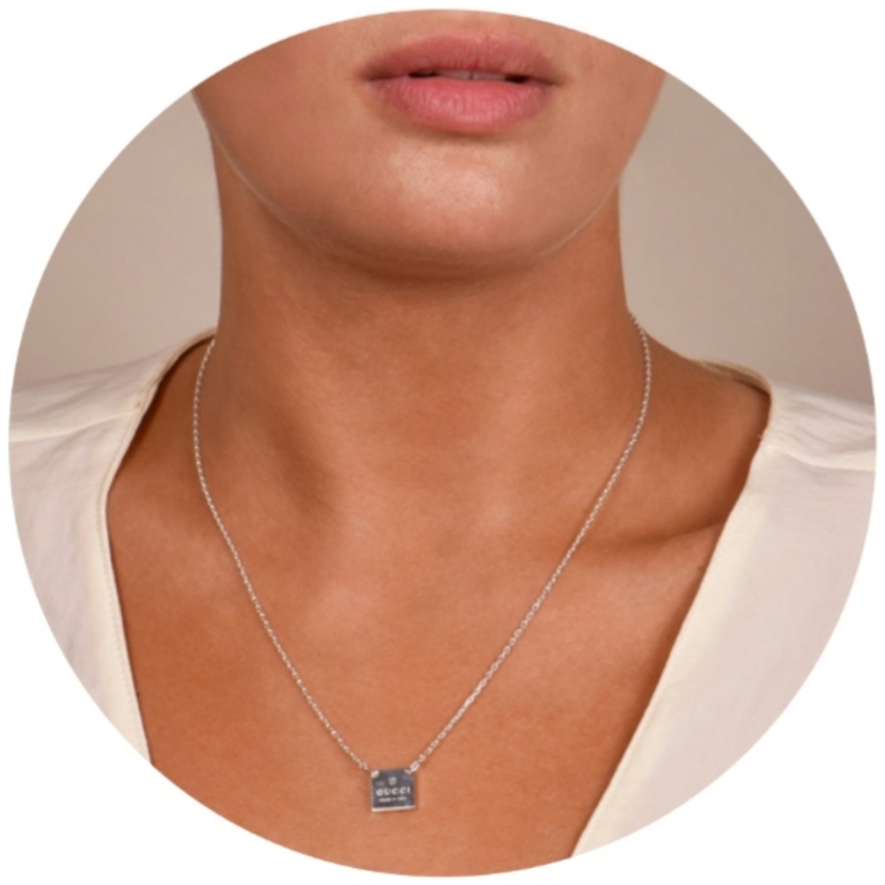 🆕️ Gucci SS .925 small square pendant necklace - Picture 4 of 6
